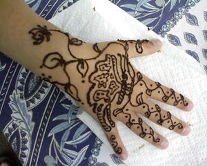 Henna-SP A1360.jpg